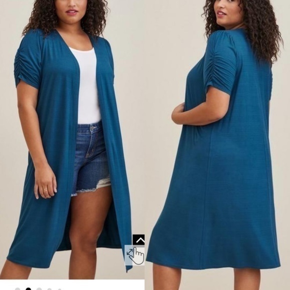 NWT Torrid size 4 blue short sleeve duster